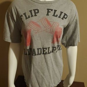 B- Always sunny Flipadelphia flip cup shirt